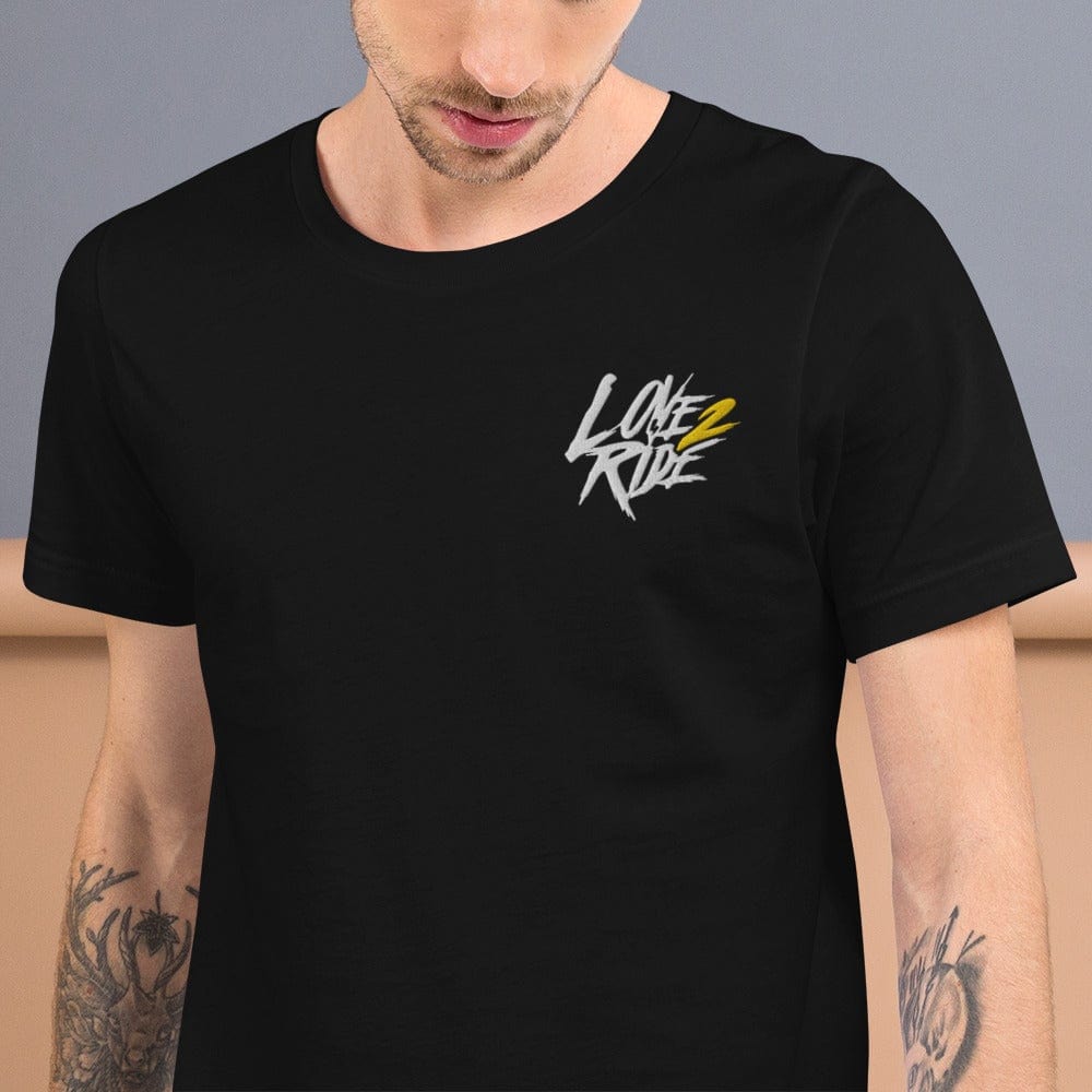 Printful Schwarz / XS Love 2 Ride gesticktes - Kurzärmeliges Unisex-T-Shirt E-Bike-Community