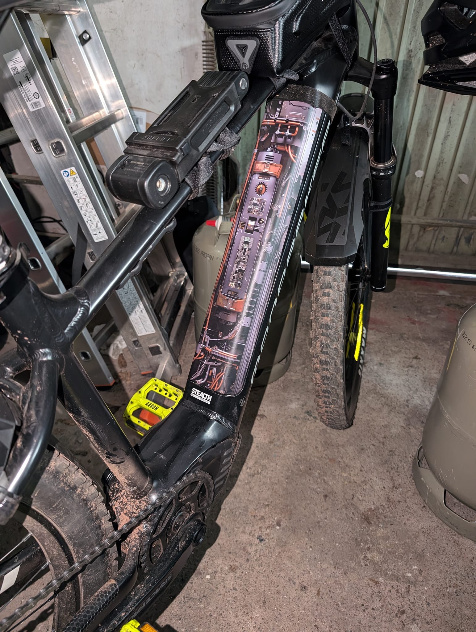 Sons of Battery® - E-MTB Brand & Community Folien & Sticker Battery Inside 3 -  Akku Abdeckung Cover Universal / Schutzfolie /  für alle E-Bikes E-Bike-Community