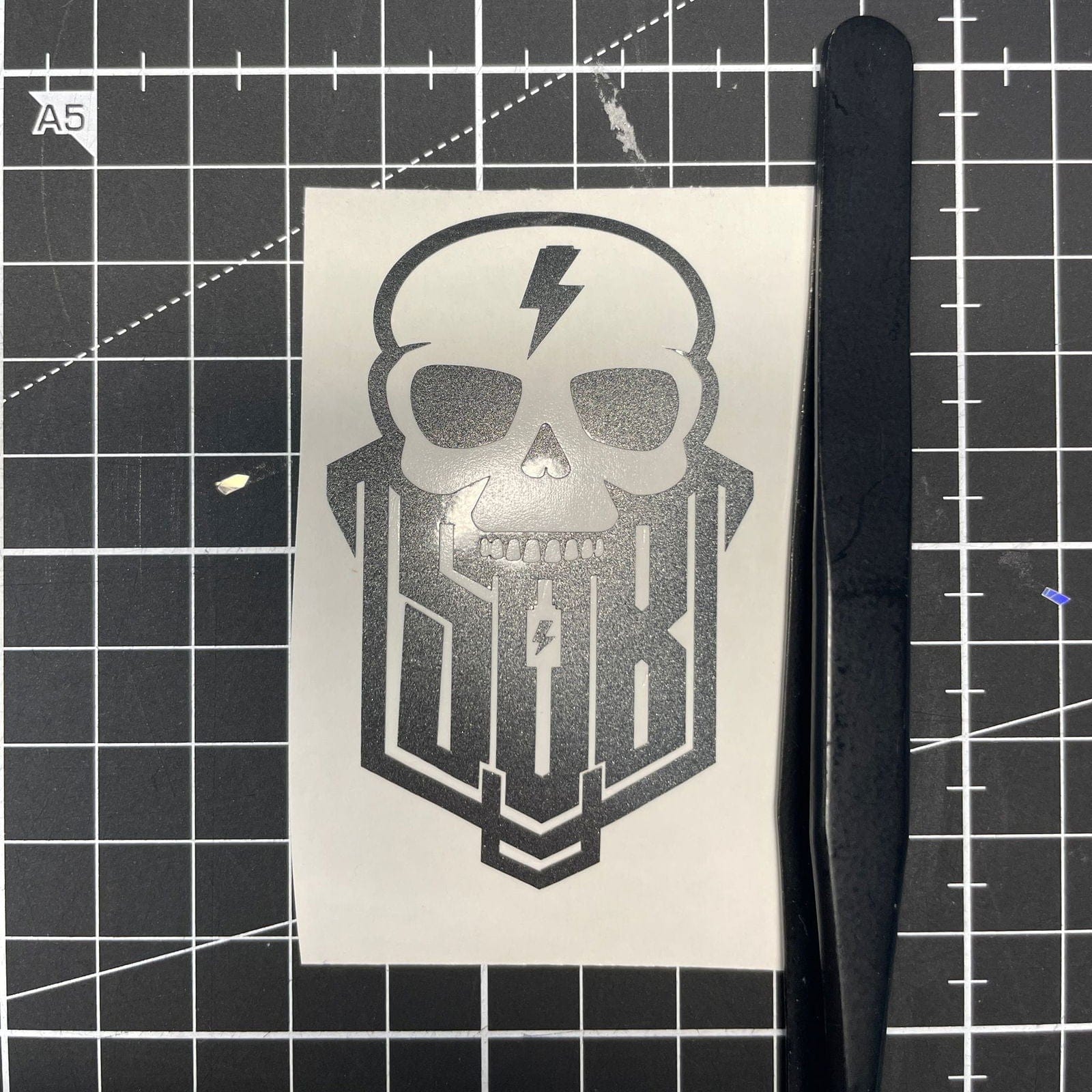 Sons of Battery® - E-MTB Brand & Community Folien & Sticker Graphit Metallic / 11 x 7 cm Skullgang - SoB - E-Bike-Community